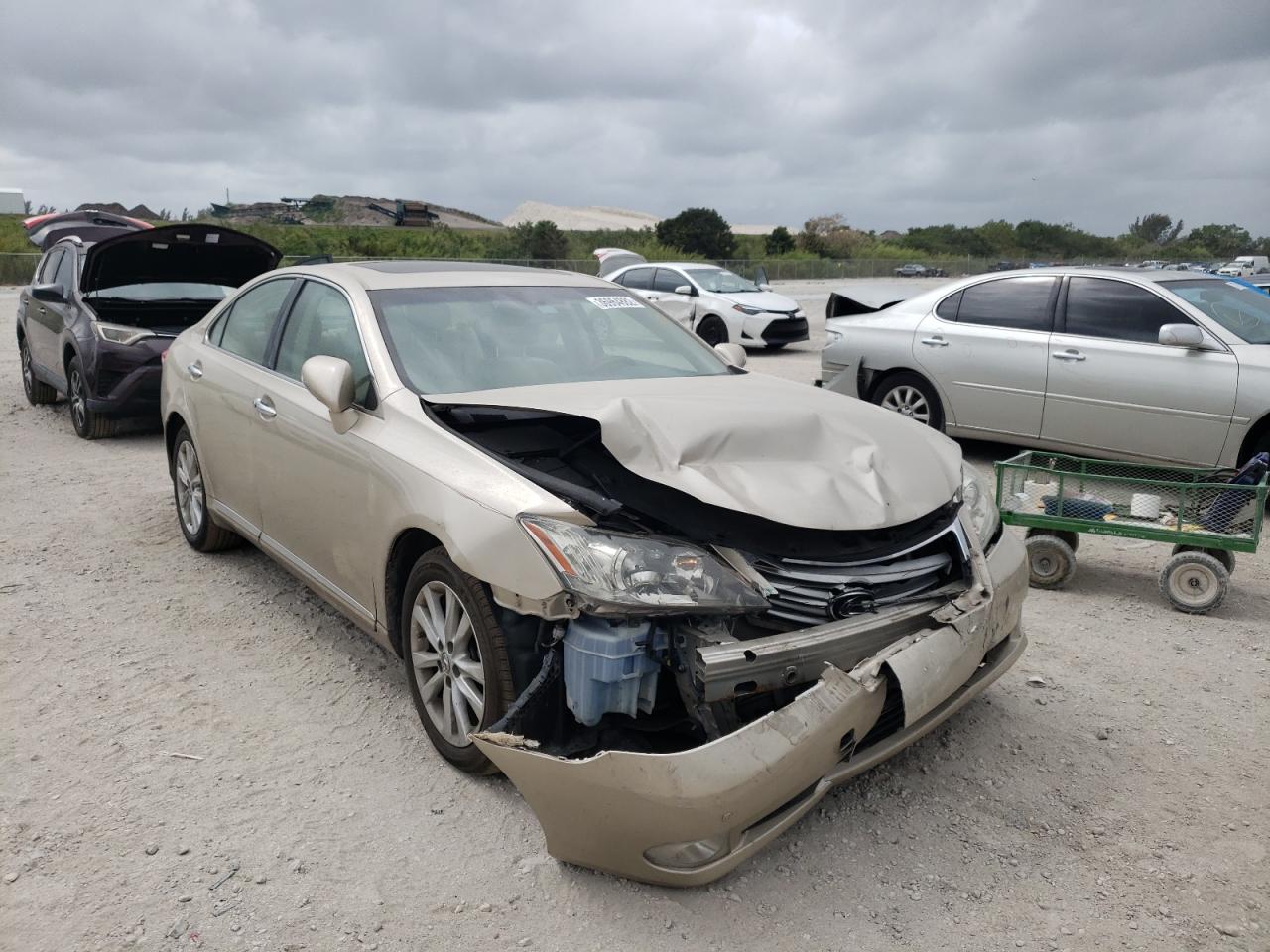 LEXUS ES 350 2010 with VIN JTHBK1EG1A2408526 - Photo from auction