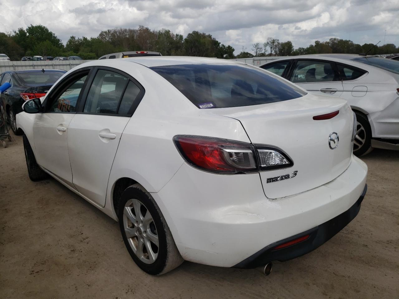 Photo 3 from auction – 2010 MAZDA 3 I with VIN JM1BL1SF4A1139454