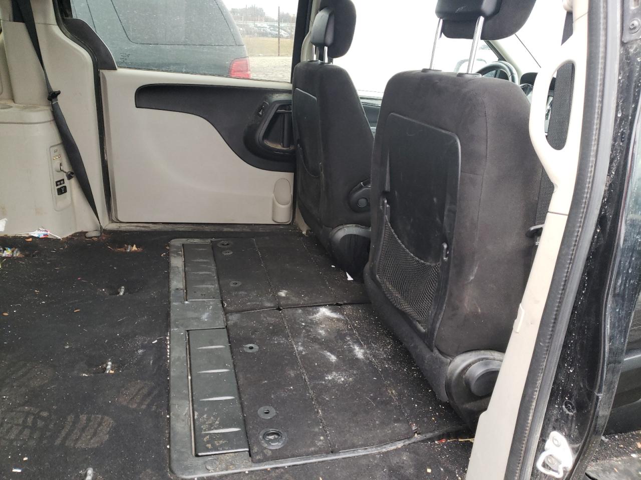 Photo 6 from auction – 2013 DODGE GRAND CARA with VIN 2C4RDGCG4DR739591