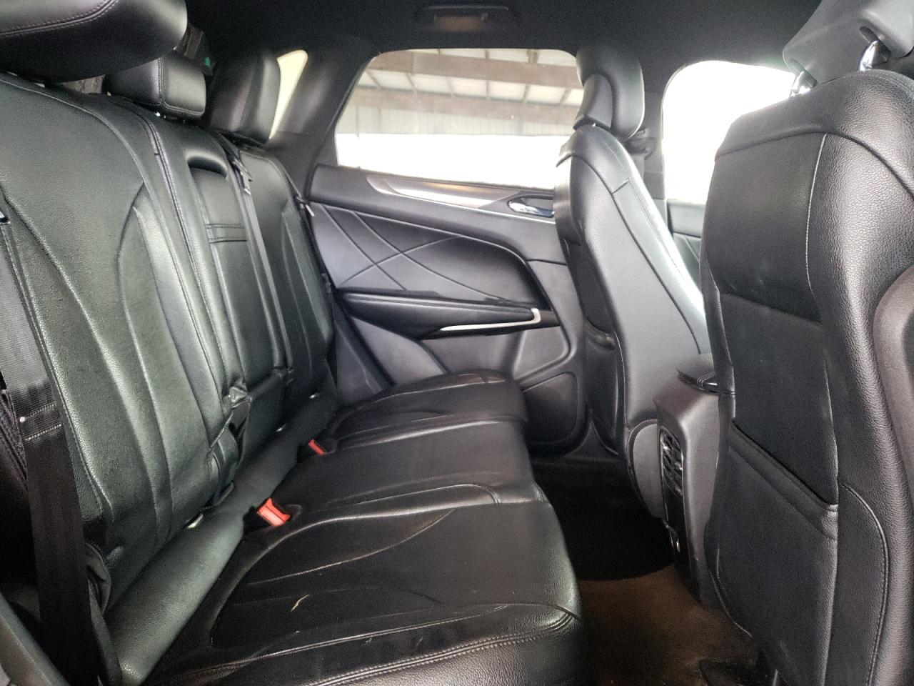 Photo 6 from auction – 2015 LINCOLN MKC with VIN 5LMCJ1A95FUJ31769