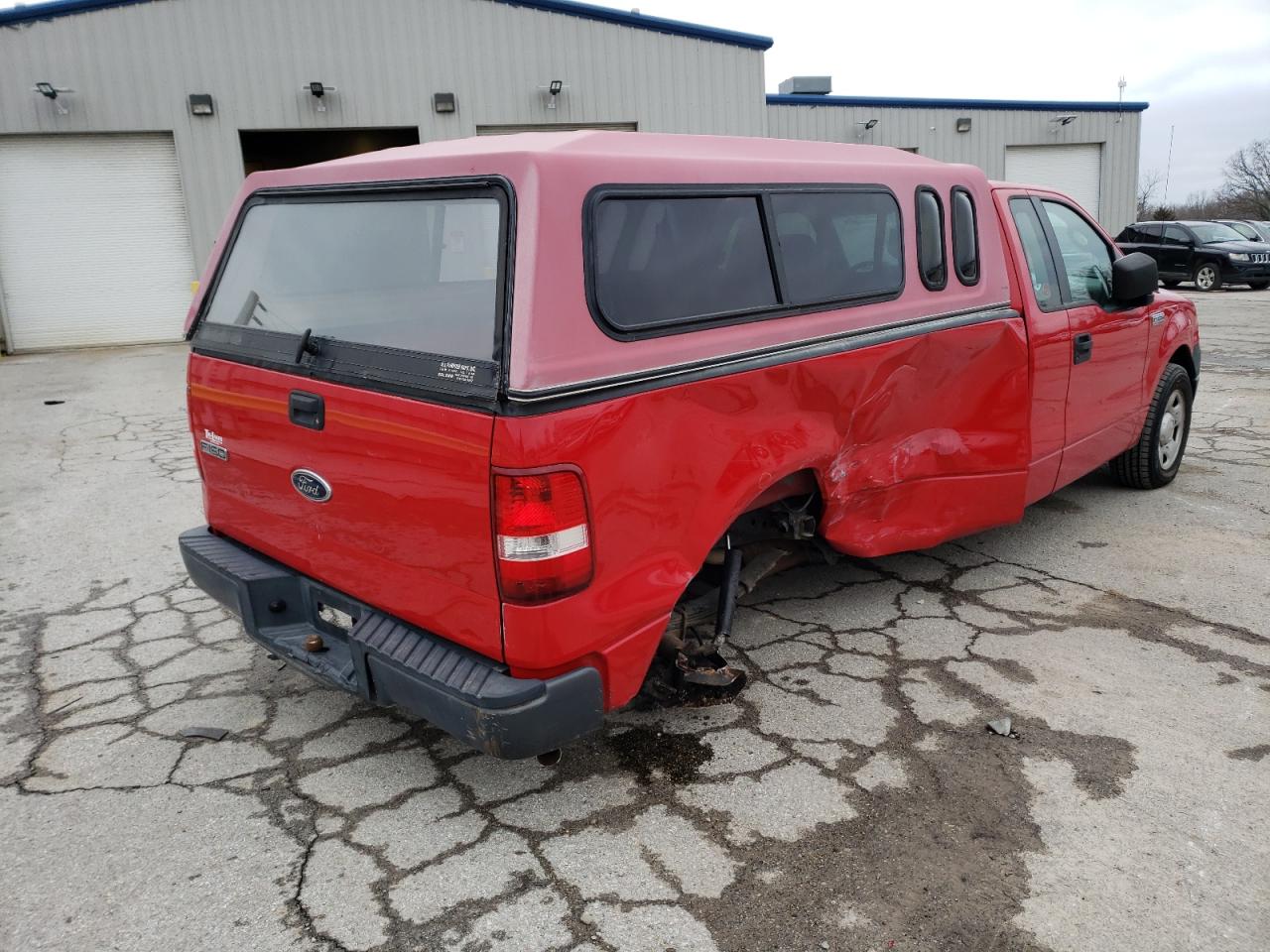 Photo 4 from auction – 2005 FORD F150 with VIN 1FTRF12W35KB99716