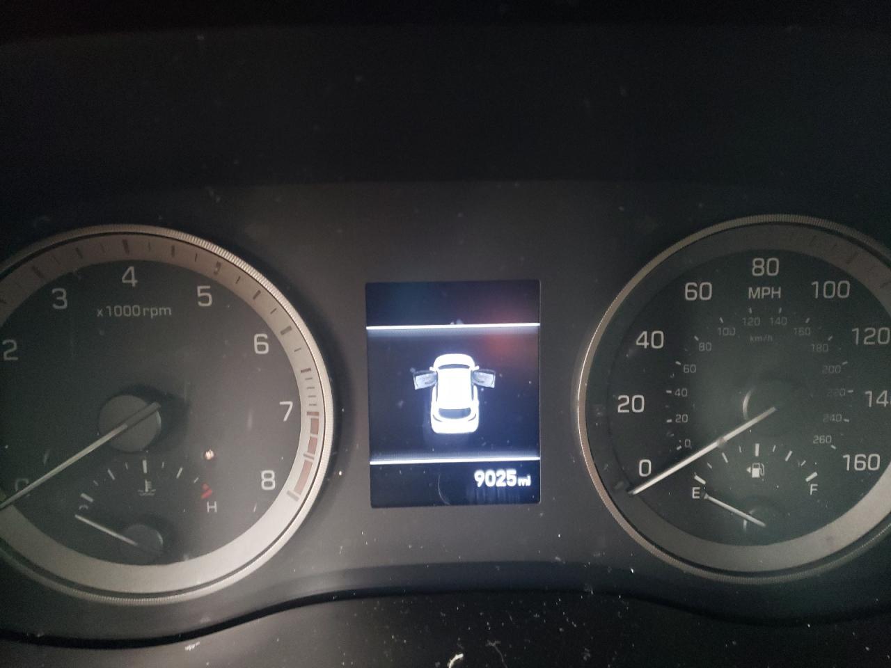 Photo 8 from auction – 2020 HYUNDAI TUCSON LIM with VIN KM8J3CA4XLU198626
