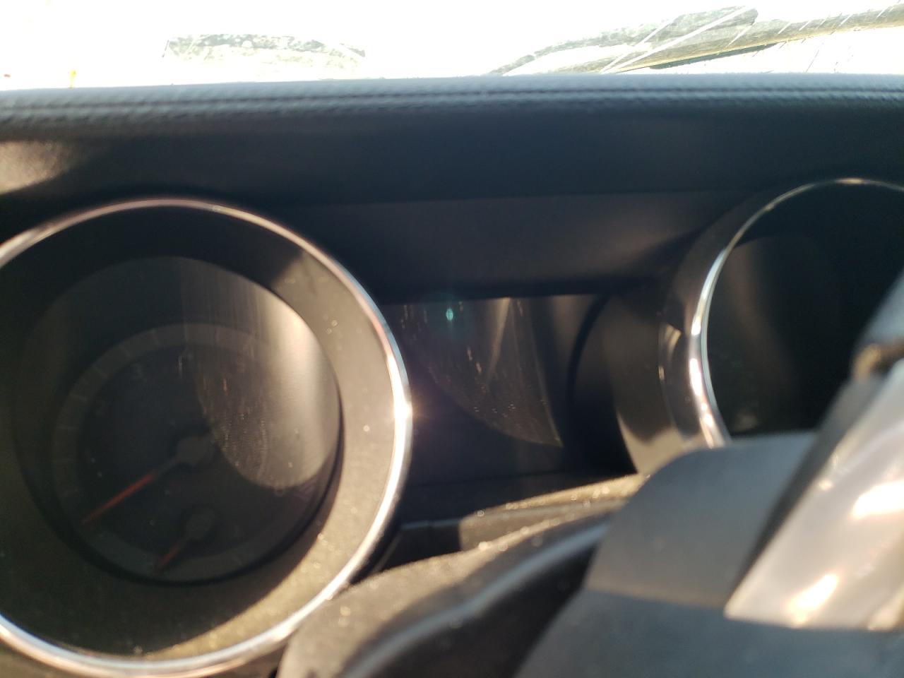 Photo 8 from auction – 2016 FORD MUSTANG with VIN 1FA6P8AM2G5215212