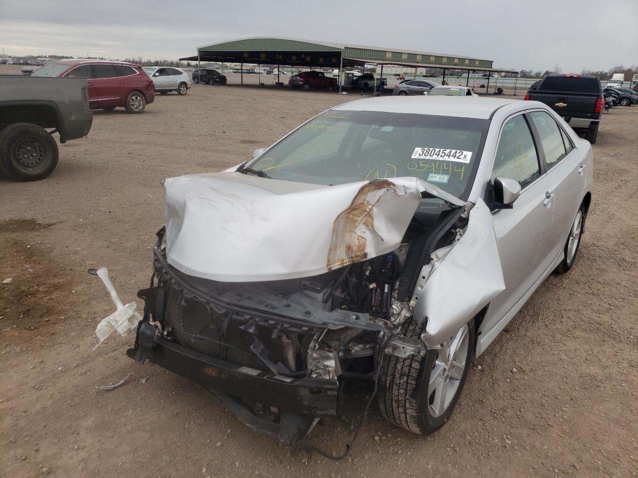 Photo 2 from auction – 2012 TOYOTA CAMRY BASE with VIN 4T1BF1FK1CU059444