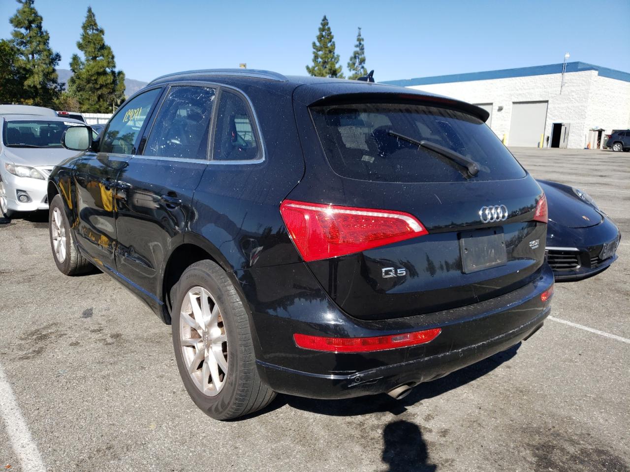 Photo 3 from auction – 2011 AUDI Q5 PREMIUM with VIN WA1LFAFPXBA005302