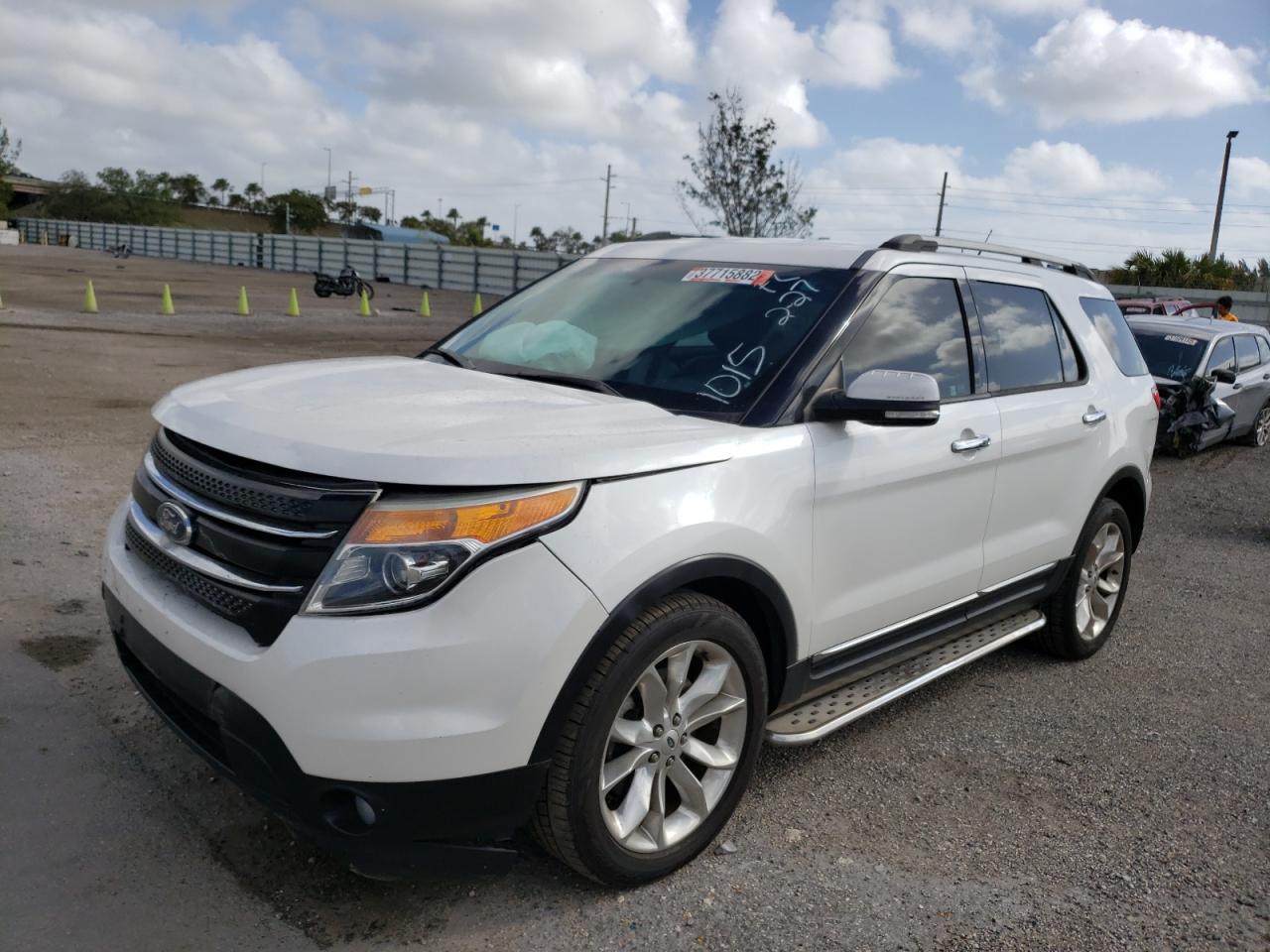 Photo 2 from auction – 2014 FORD EXPLORER L with VIN 1FM5K7F86EGA21015