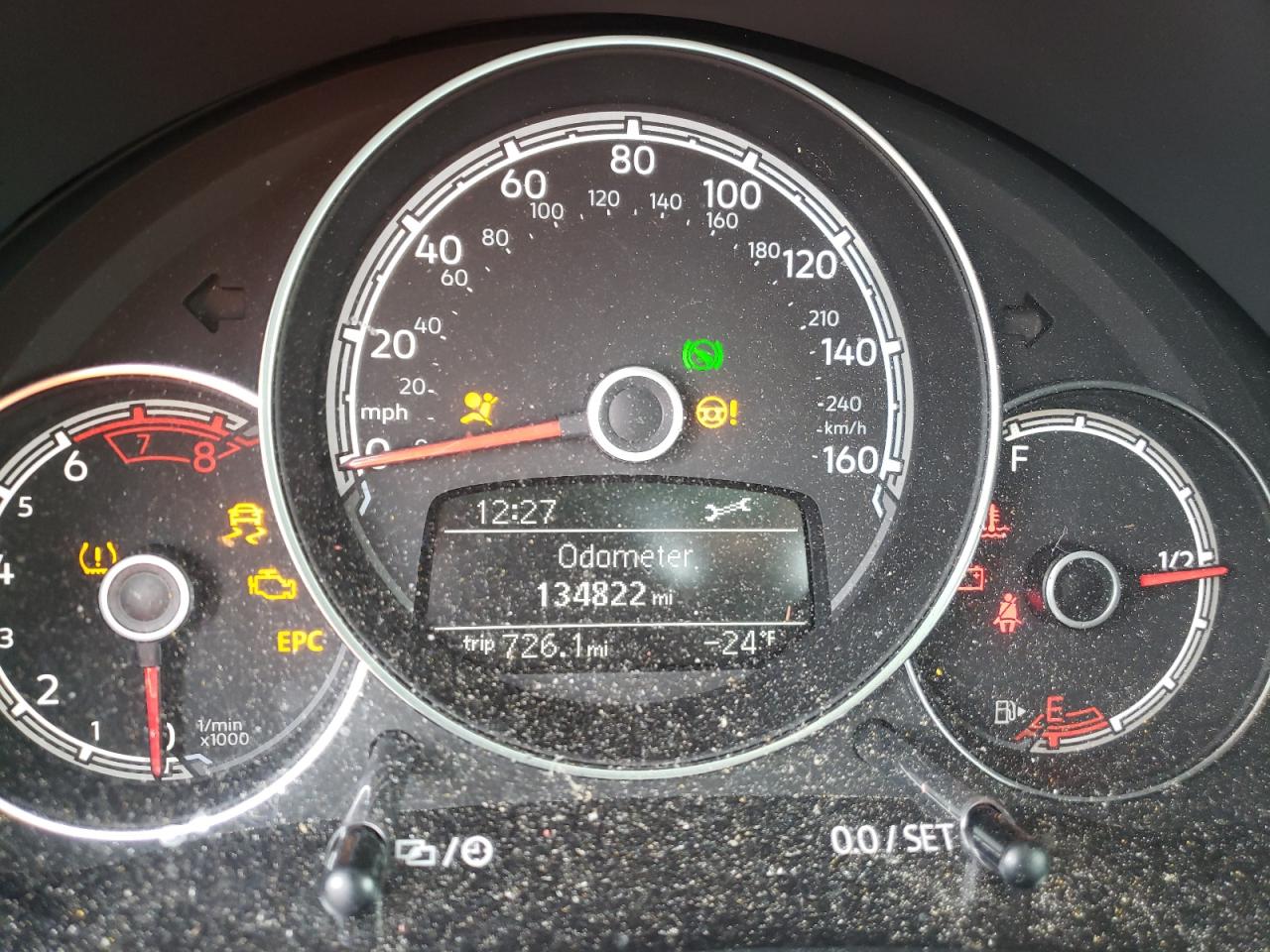 Photo 8 from auction – 2017 VOLKSWAGEN BEETLE 1.8 with VIN 3VWF17AT3HM613700