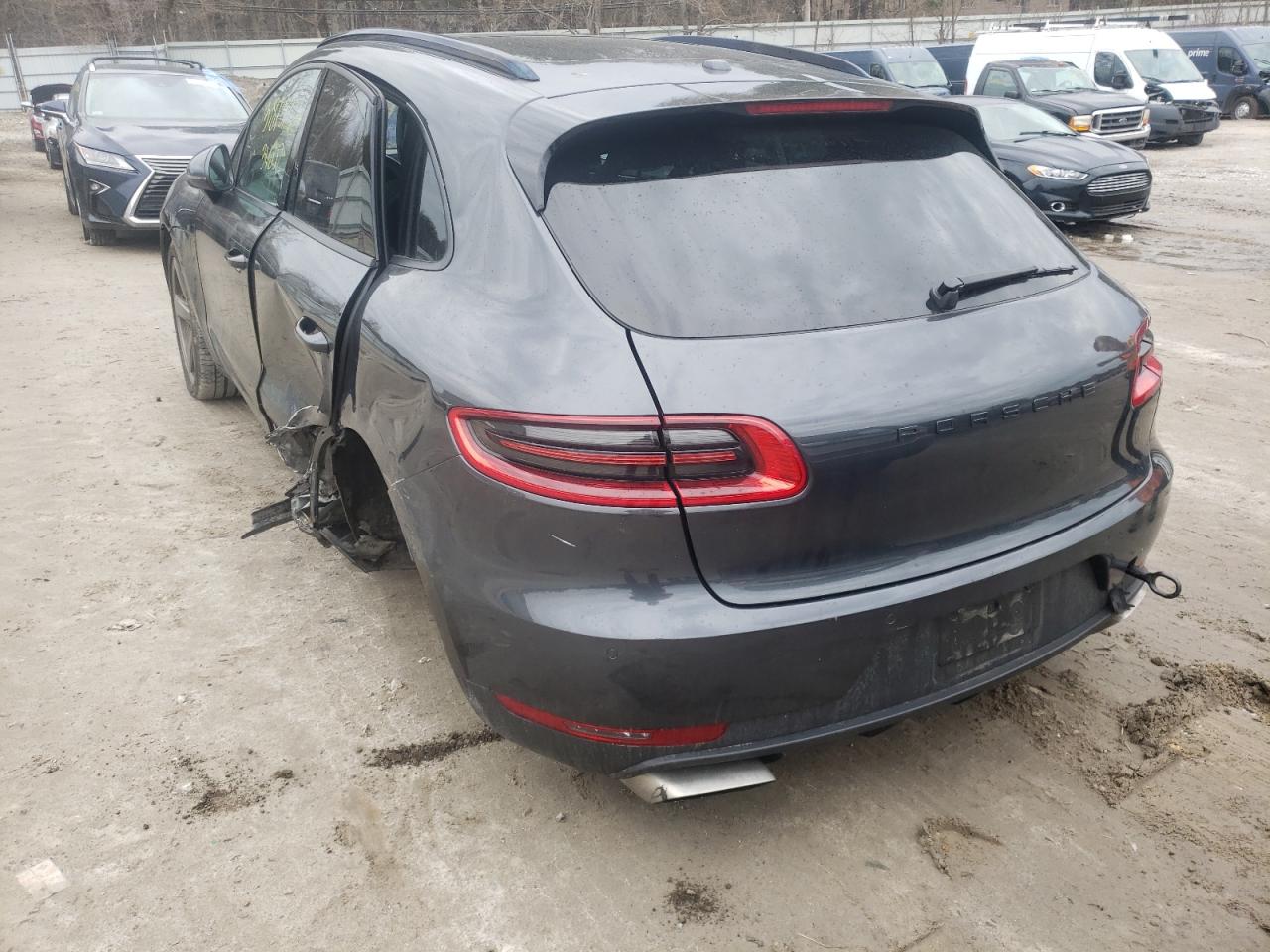 Photo 3 from auction – 2018 PORSCHE MACAN with VIN WP1AA2A59JLB02998