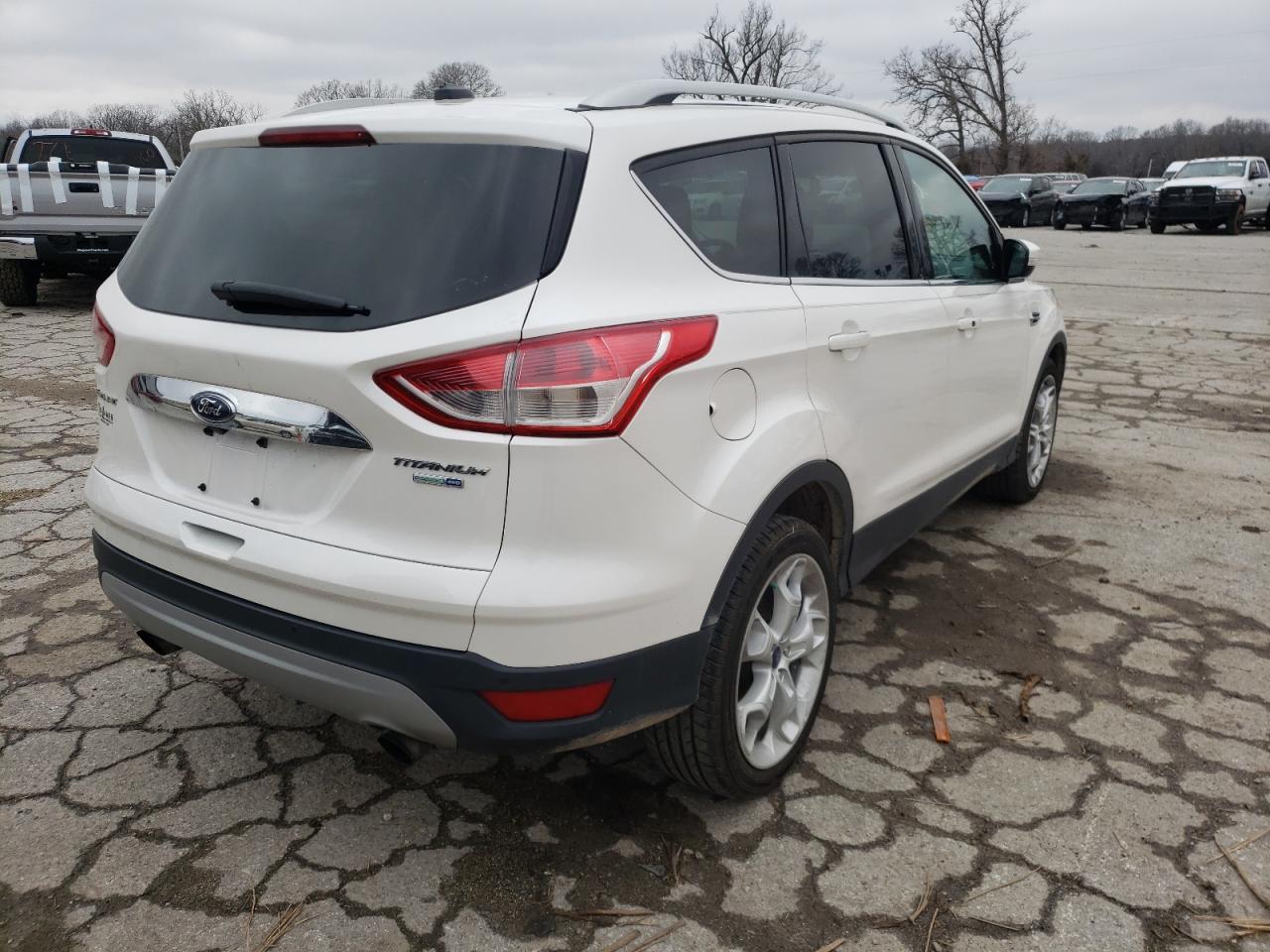 Photo 4 from auction – 2016 FORD ESCAPE TIT with VIN 1FMCU9J92GUB07407