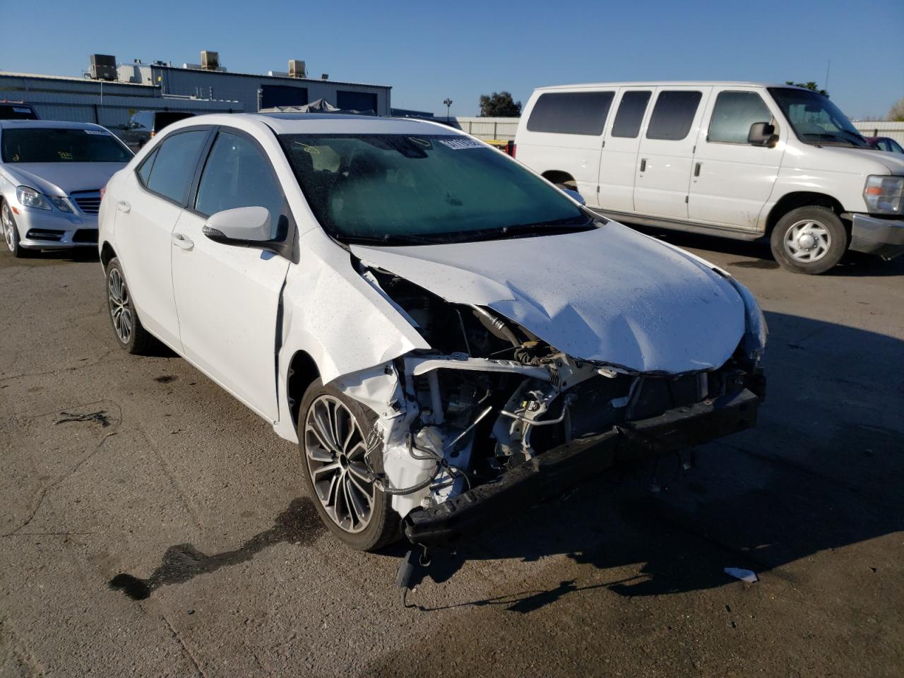 TOYOTA COROLLA L 2017 with VIN 5YFBURHE9HP574633 - Photo from auction