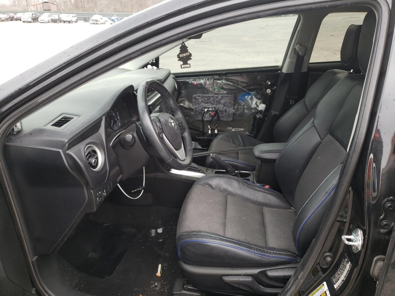 Photo 5 from auction – 2017 TOYOTA COROLLA L with VIN 5YFBURHE4HP704236