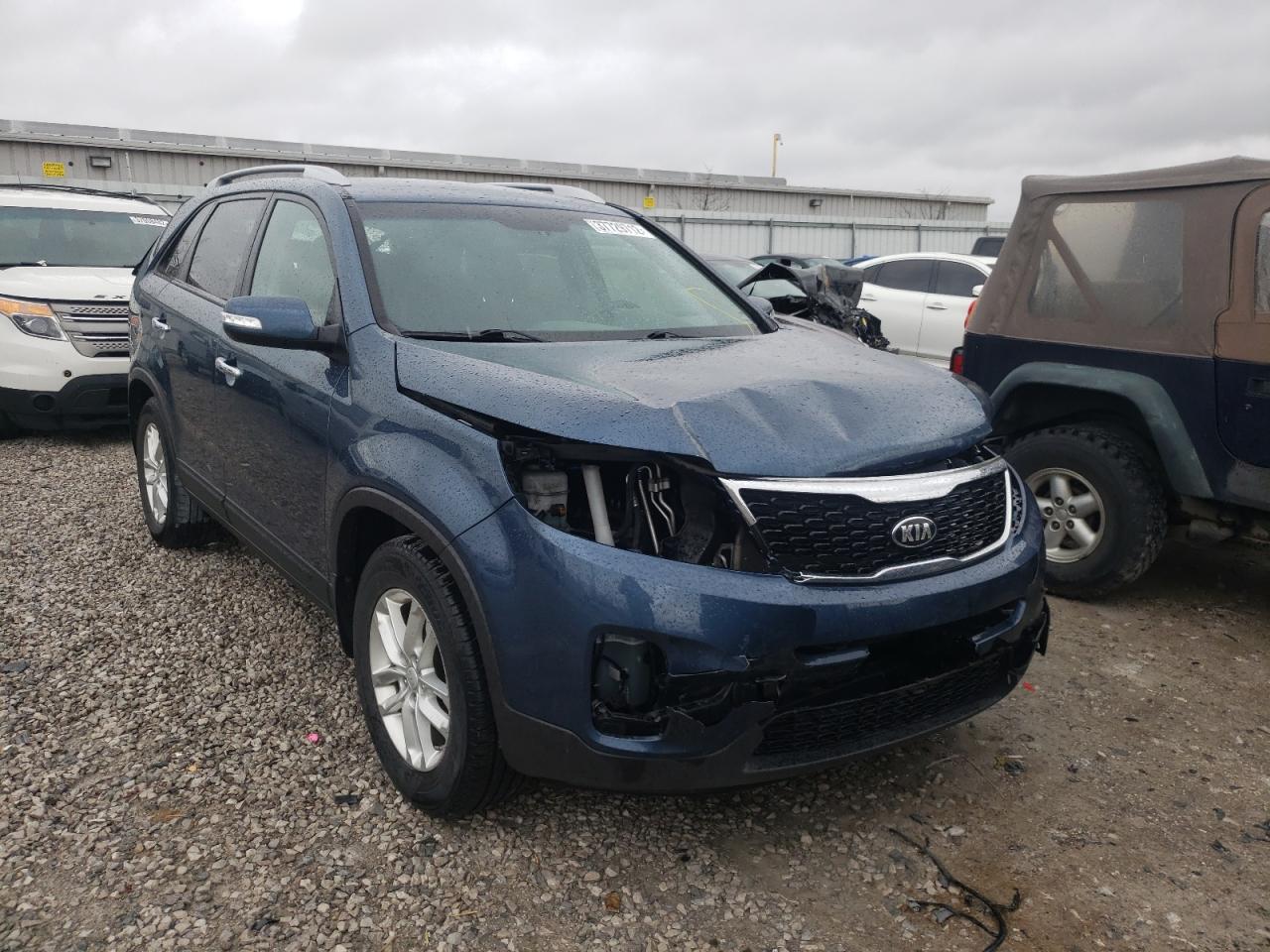 Photo 1 from auction – 2015 KIA SORENTO LX with VIN 5XYKT3A69FG596474