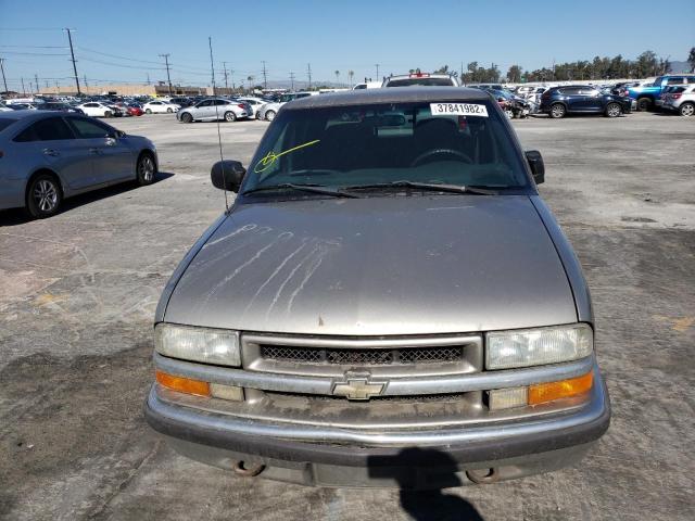 Photo 9 from auction – 2002 CHEVROLET S10 with VIN 1GCDT13W72K132128