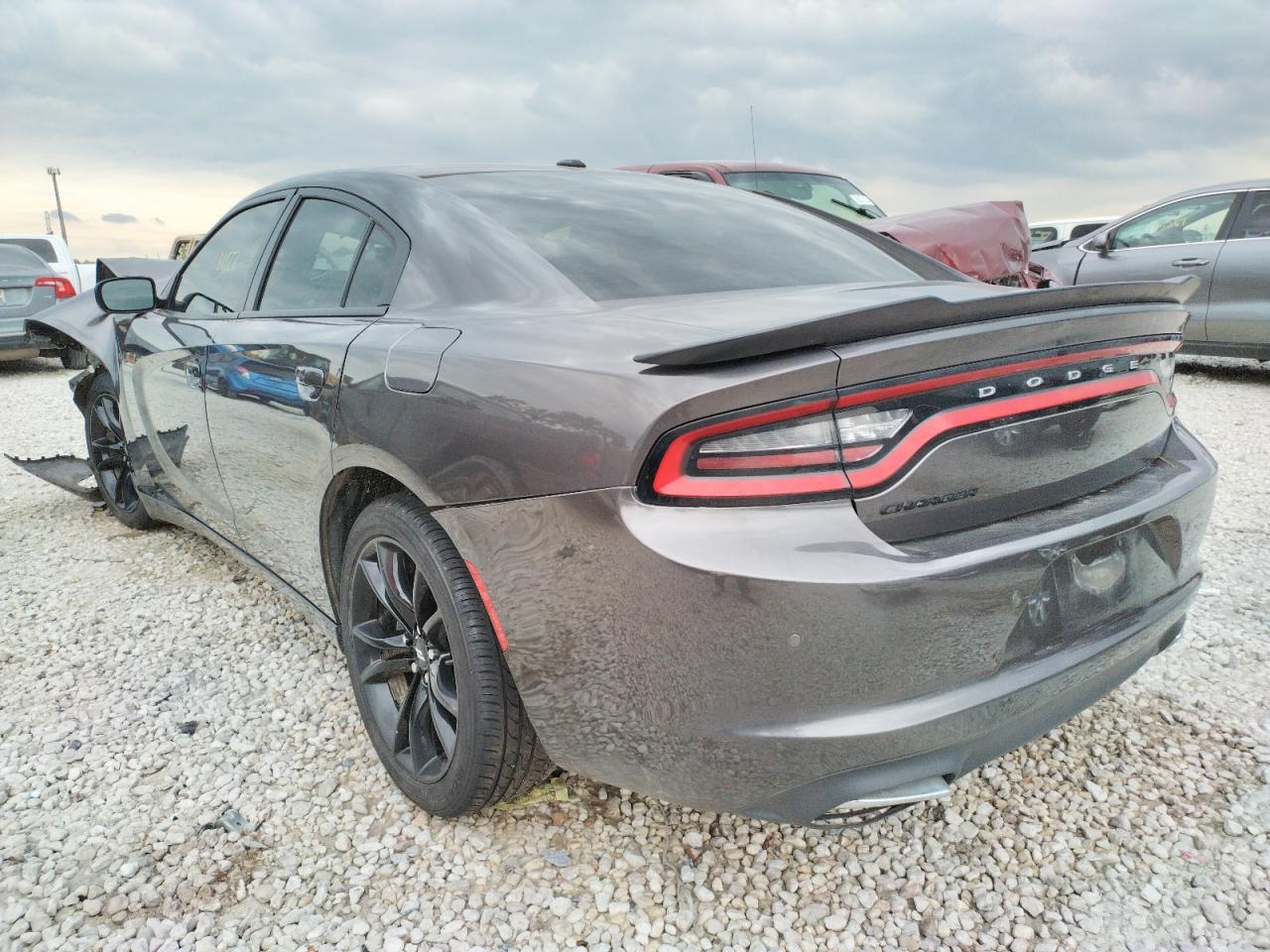 Photo 3 from auction – 2017 DODGE CHARGER SE with VIN 2C3CDXBG3HH537784