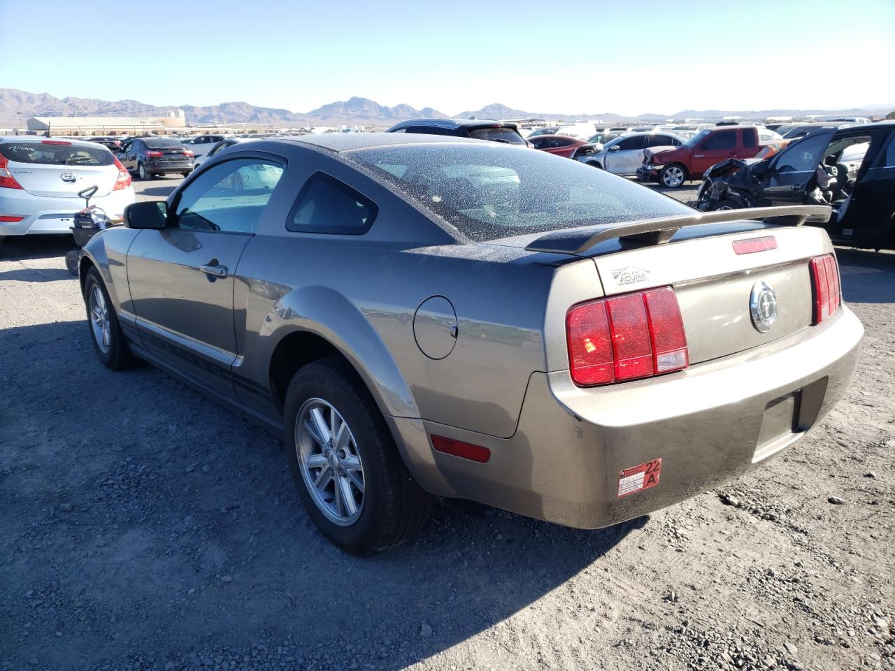 Photo 3 from auction – 2005 FORD MUSTANG with VIN 1ZVFT80N255103312