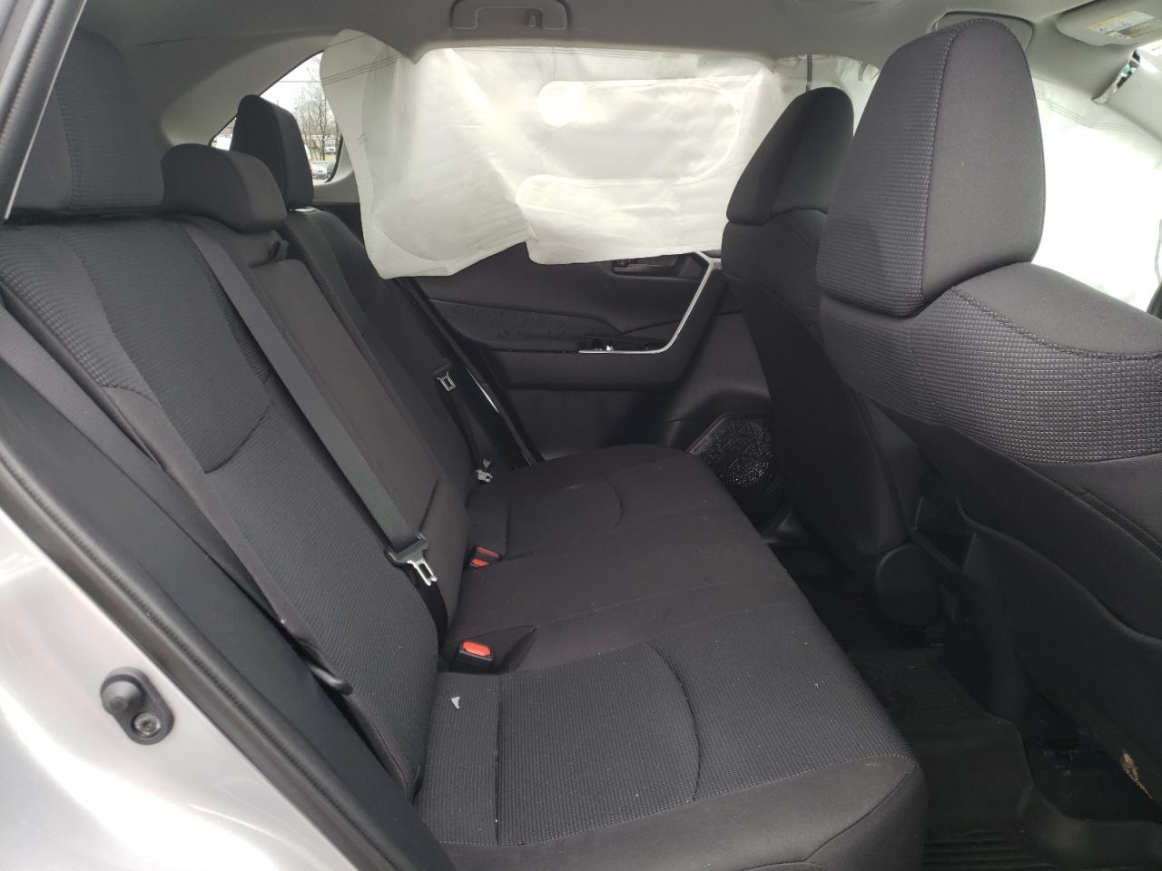 Photo 6 from auction – 2021 TOYOTA RAV4 LE with VIN 2T3F1RFV7MC218910