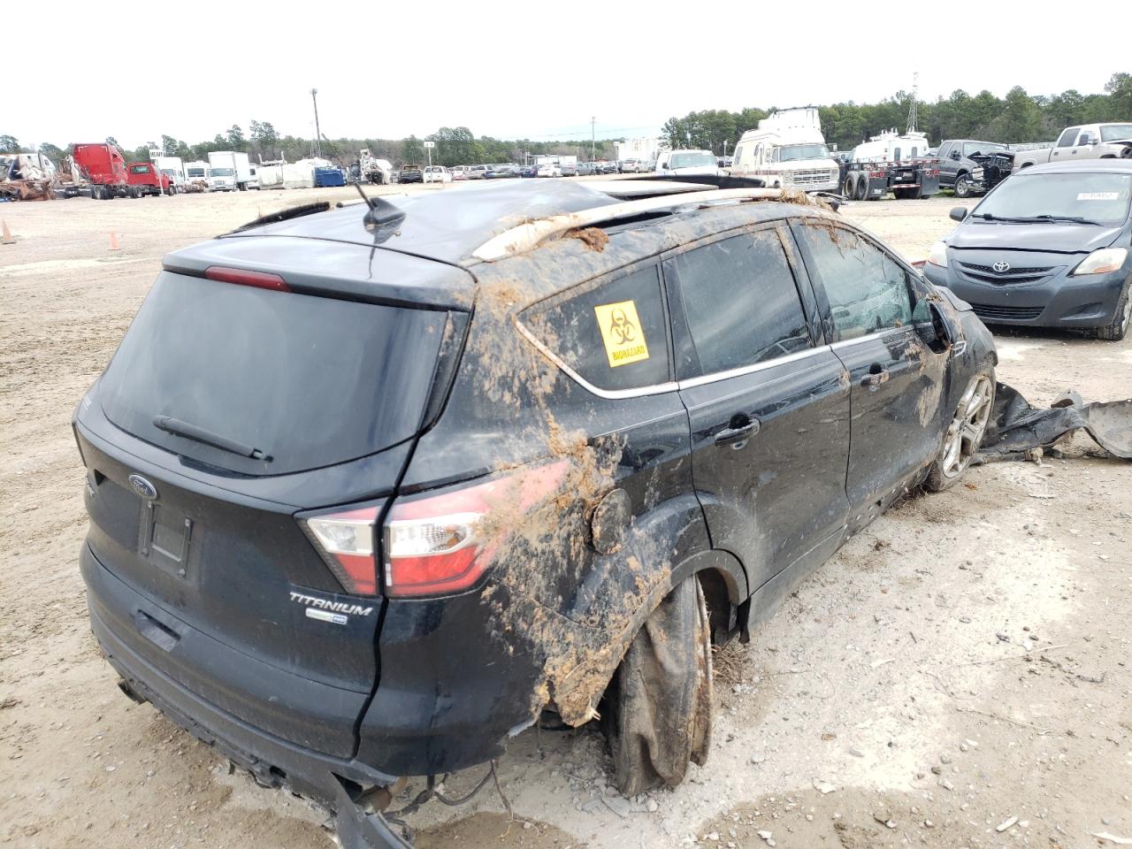 Photo 4 from auction – 2018 FORD ESCAPE TIT with VIN 1FMCU9J9XJUB54658