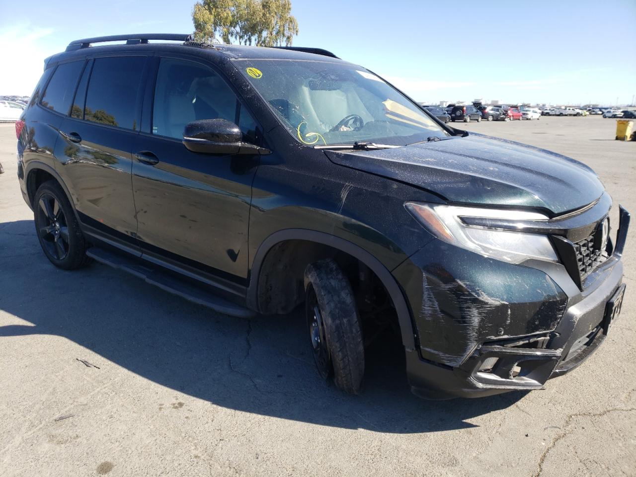 HONDA PASSPORT E 2019 with VIN 5FNYF8H09KB015220 - Photo from auction