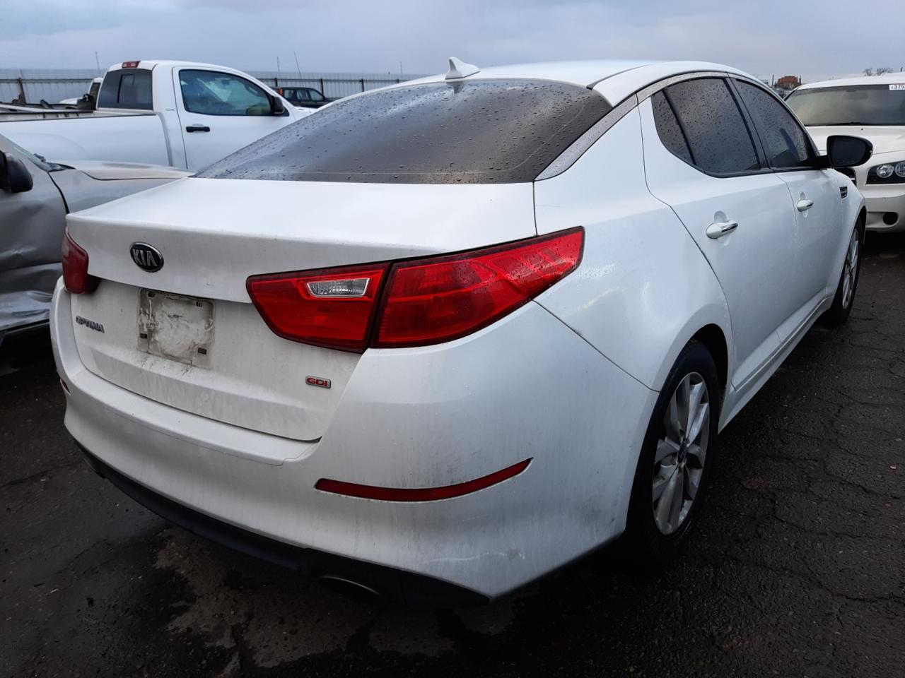 Photo 4 from auction – 2015 KIA OPTIMA LX with VIN KNAGM4A70F5616814
