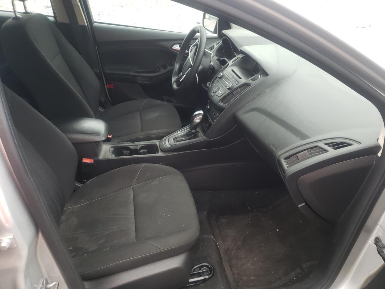 Photo 5 from auction – 2015 FORD FOCUS SE with VIN 1FADP3K26FL223881