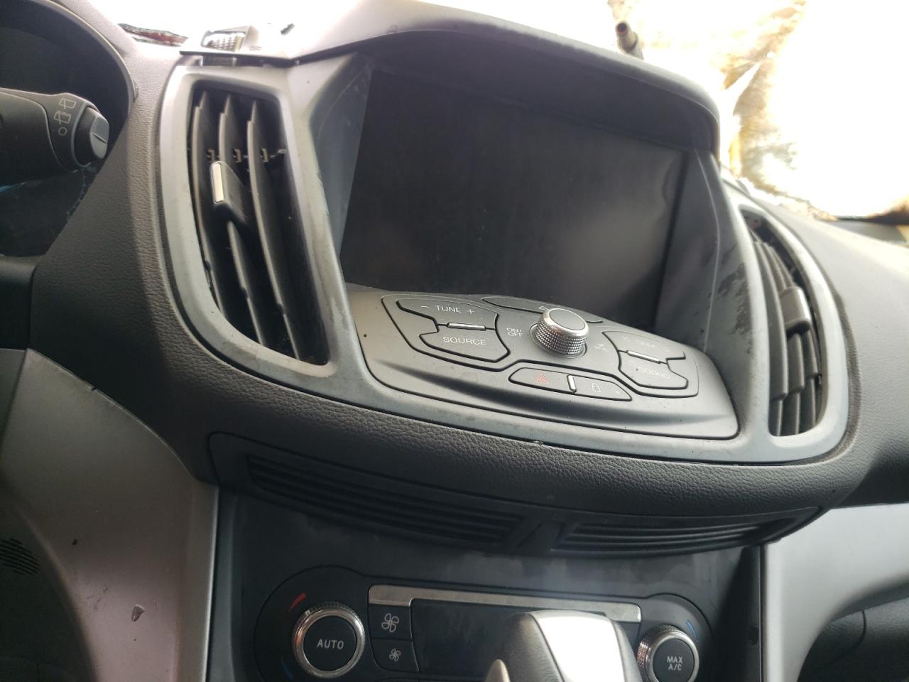 Photo 9 from auction – 2014 FORD ESCAPE SE with VIN 1FMCU0GX7EUB68850