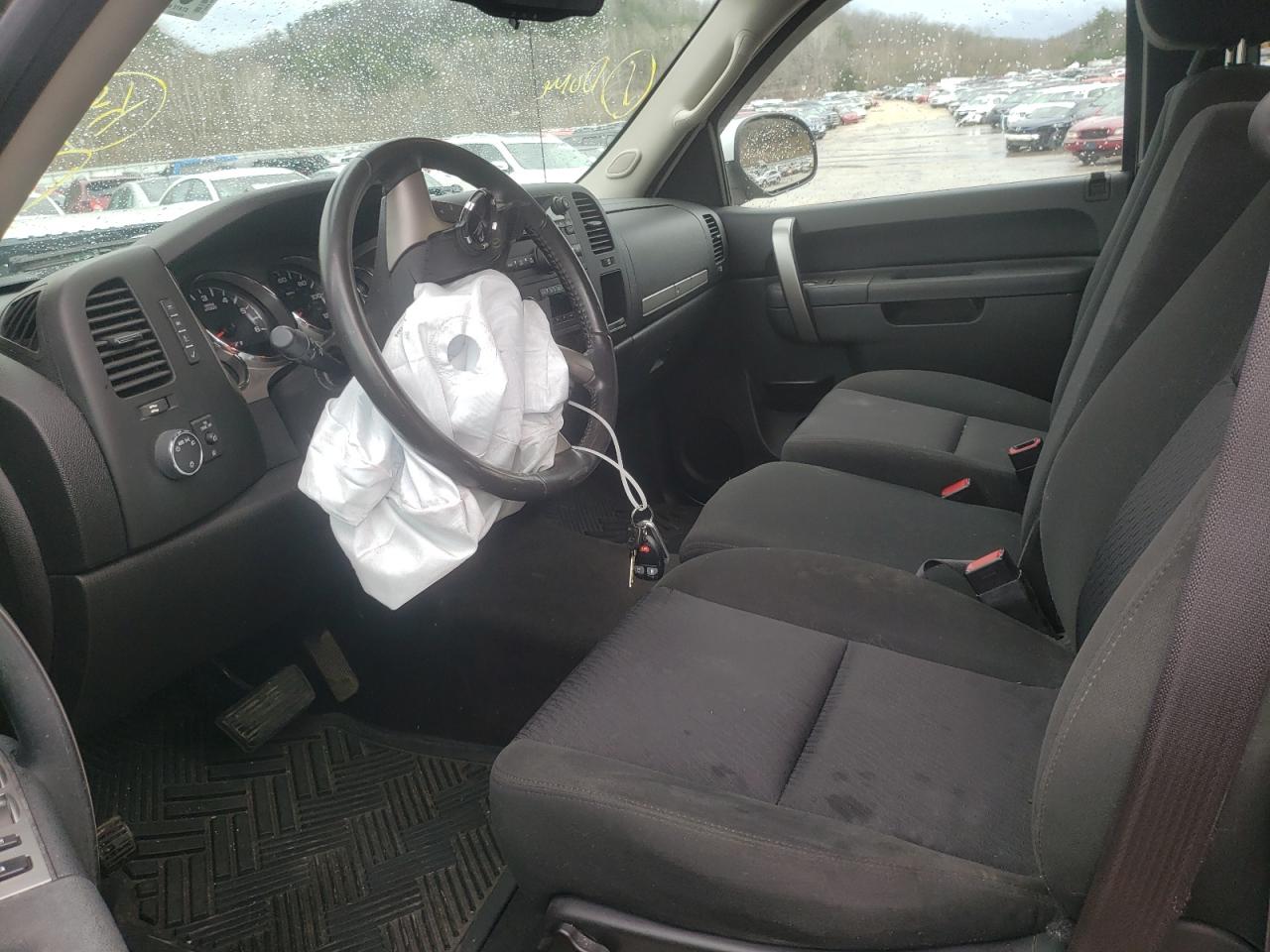 Photo 5 from auction – 2013 CHEVROLET SILVERADO with VIN 1GCRKSE70DZ147617