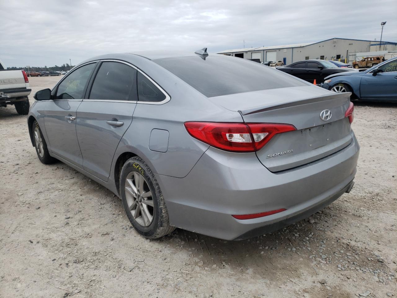 Photo 3 from auction – 2017 HYUNDAI SONATA SE with VIN 5NPE24AF6HH516937