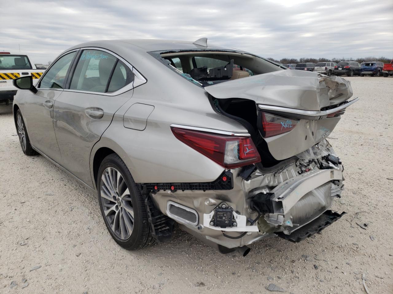 Photo 3 from auction – 2021 LEXUS ES 350 BAS with VIN 58ADZ1B13MU087348