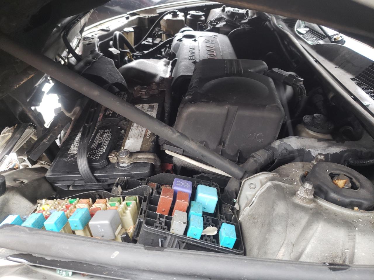 Photo 7 from auction – 2005 TOYOTA CAMRY LE with VIN 4T1BE32K45U952019
