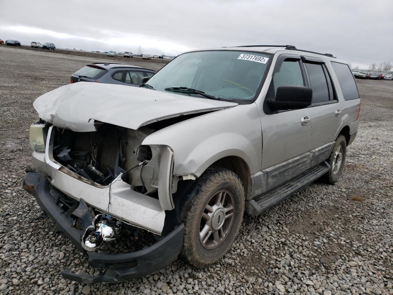 Zdjęcie 2 z aukcji – 2004 FORD EXPEDITION z VIN 1FMPU15L04LB58267