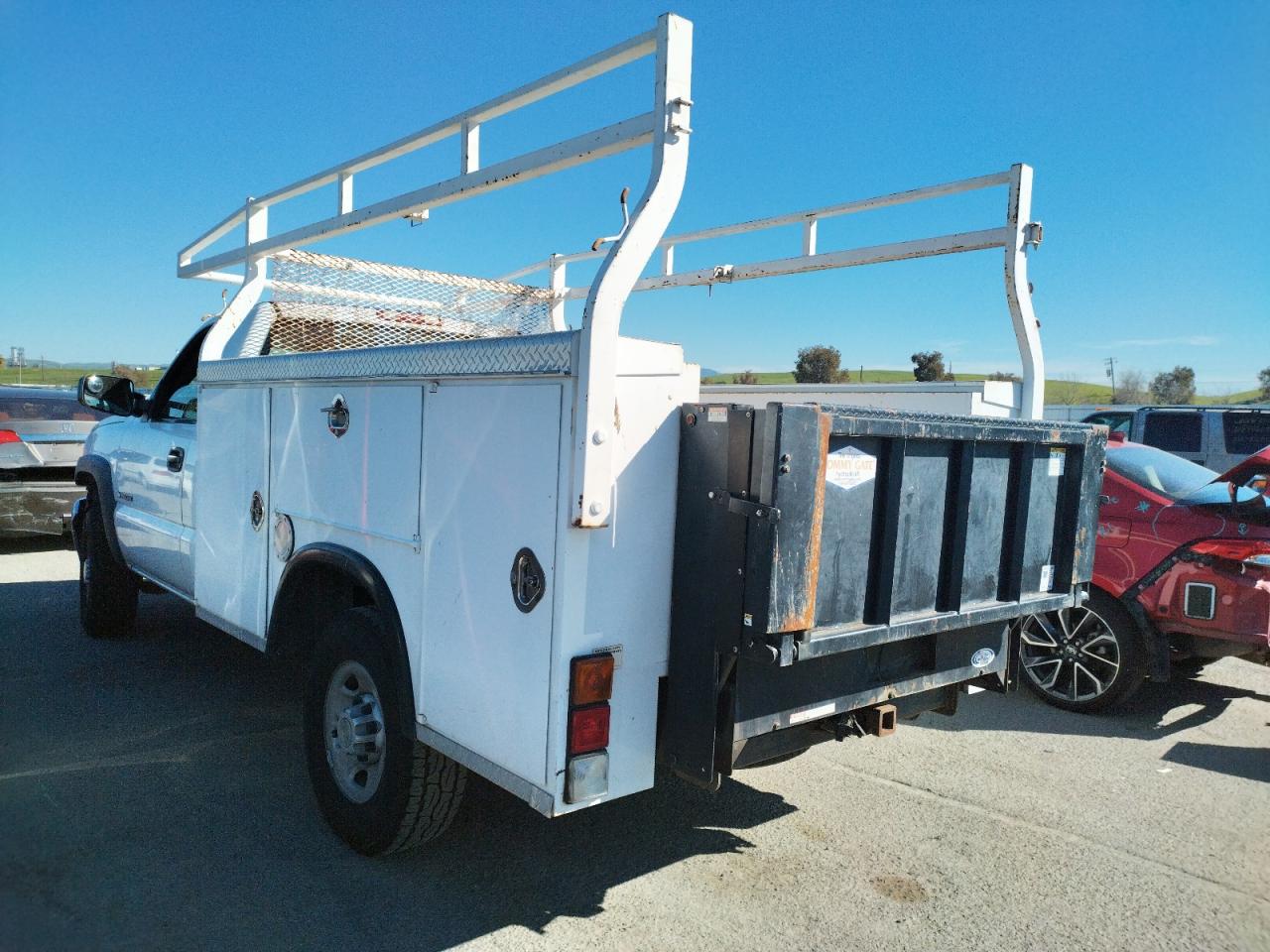 Photo 3 from auction – 2007 CHEVROLET SILVERADO with VIN 1GBHC24U67E122026