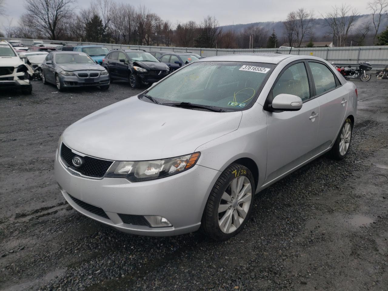 Photo 2 from auction – 2010 KIA FORTE SX with VIN KNAFW4A33A5294200