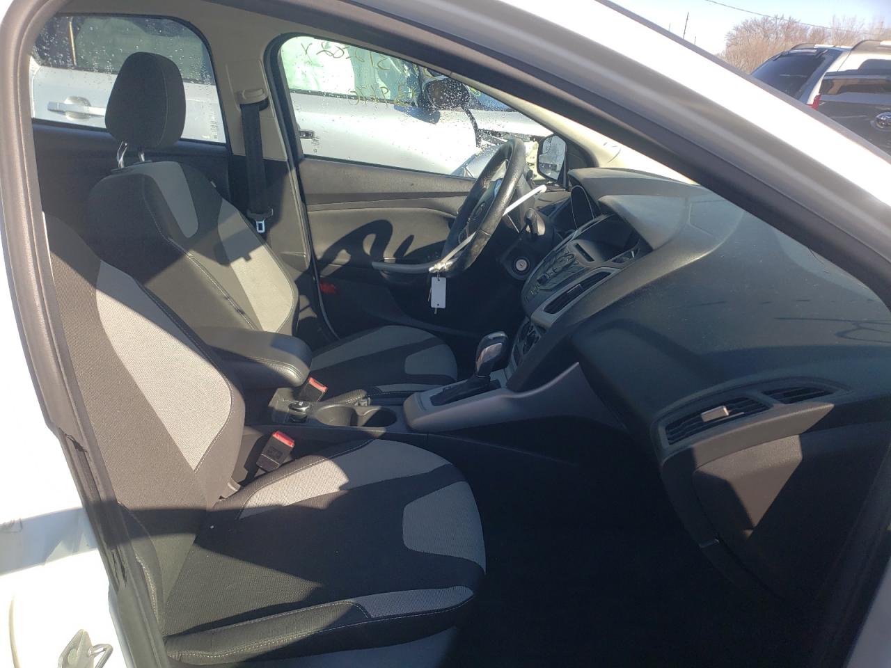 Photo 5 from auction – 2012 FORD FOCUS SE with VIN 1FAHP3F25CL267443