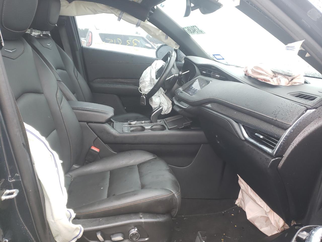 Photo 5 from auction – 2020 CADILLAC XT4 SPORT with VIN 1GYFZER44LF070924