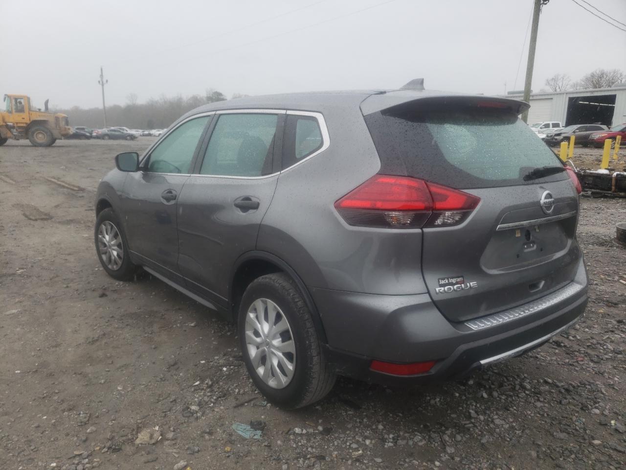Photo 3 from auction – 2017 NISSAN ROGUE S with VIN 5N1AT2MT4HC739714