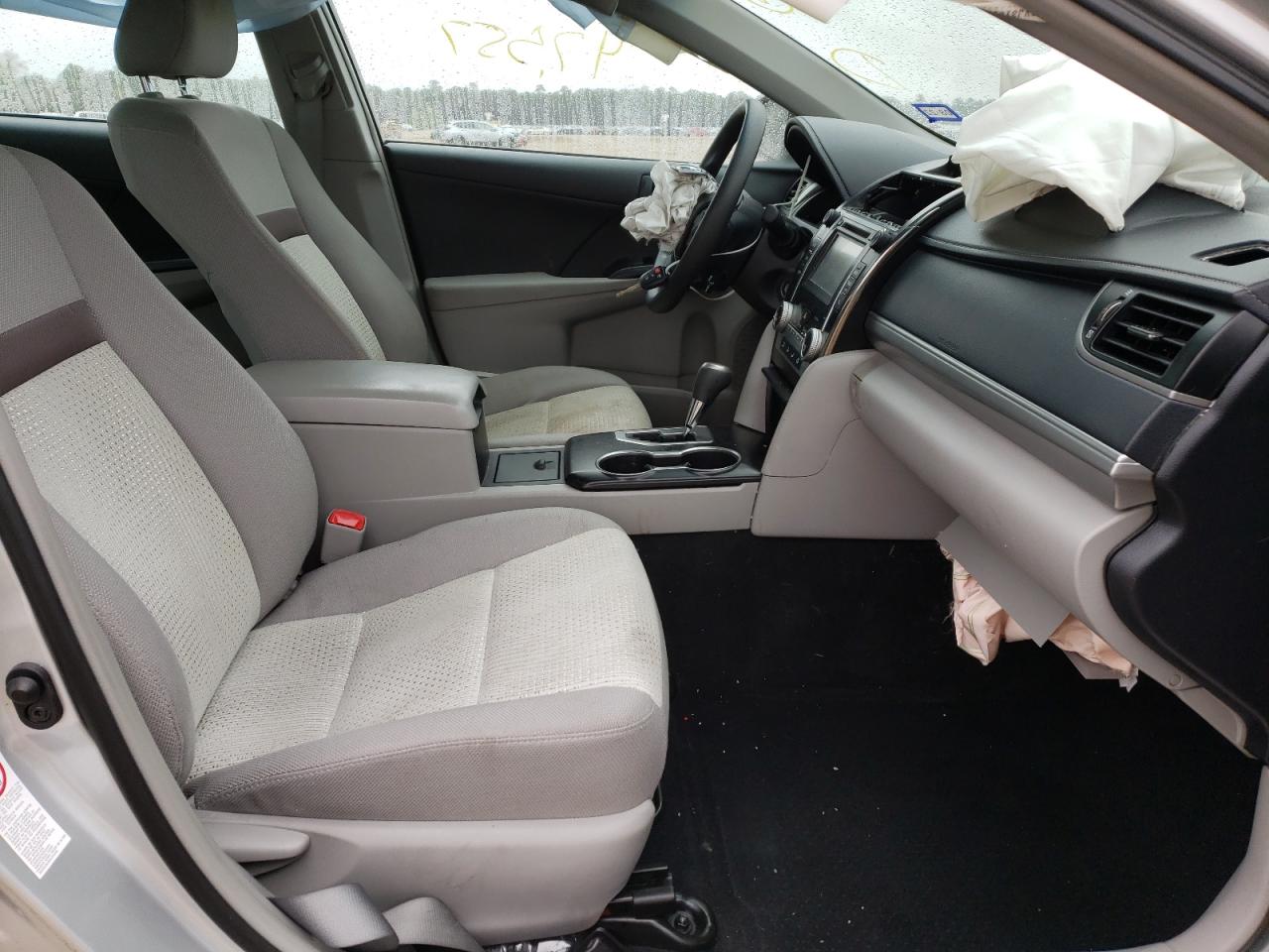 Photo 5 from auction – 2014 TOYOTA CAMRY L with VIN 4T4BF1FK1ER382403
