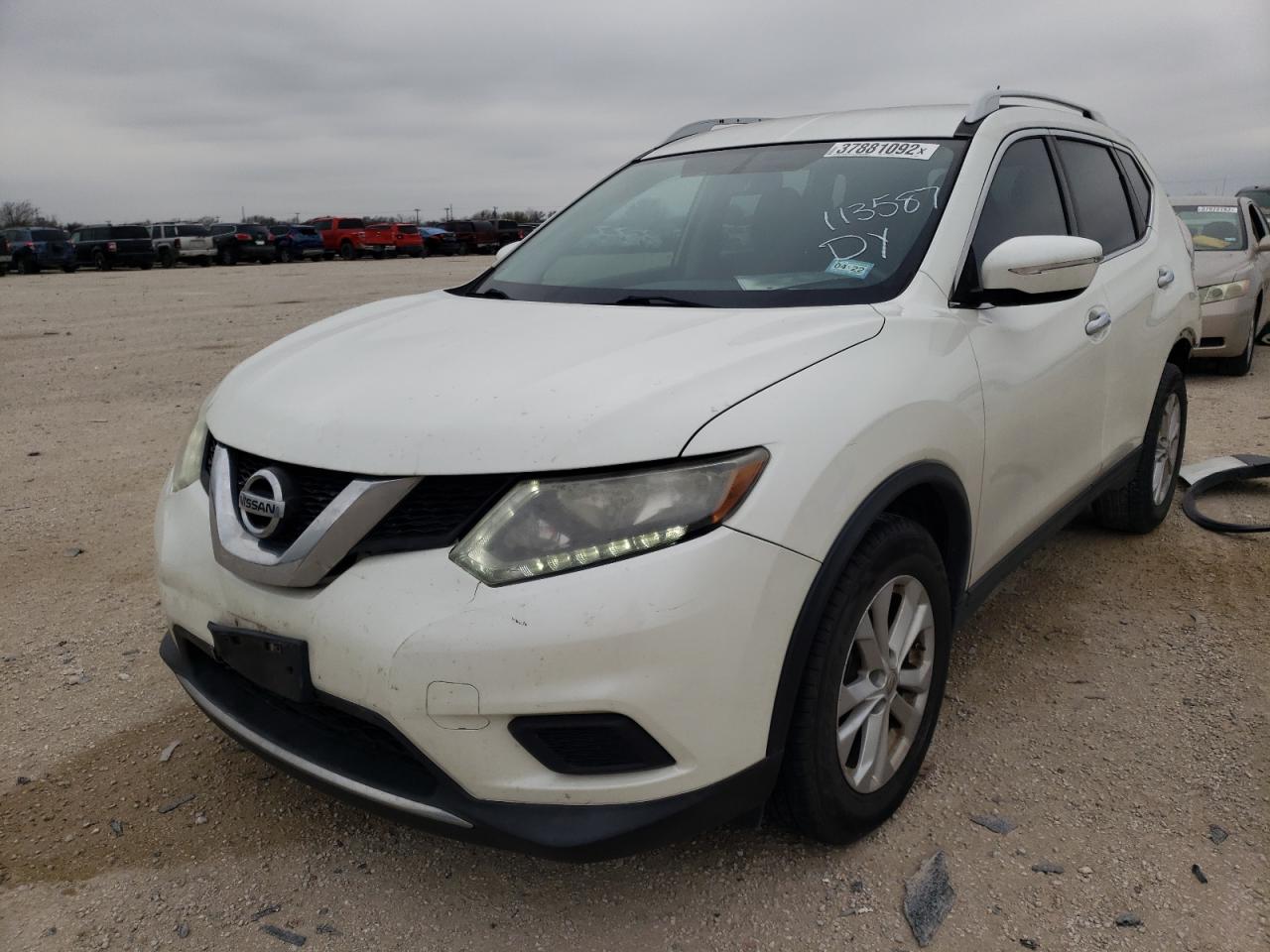 Photo 2 from auction – 2015 NISSAN ROGUE S with VIN KNMAT2MT8FP568265