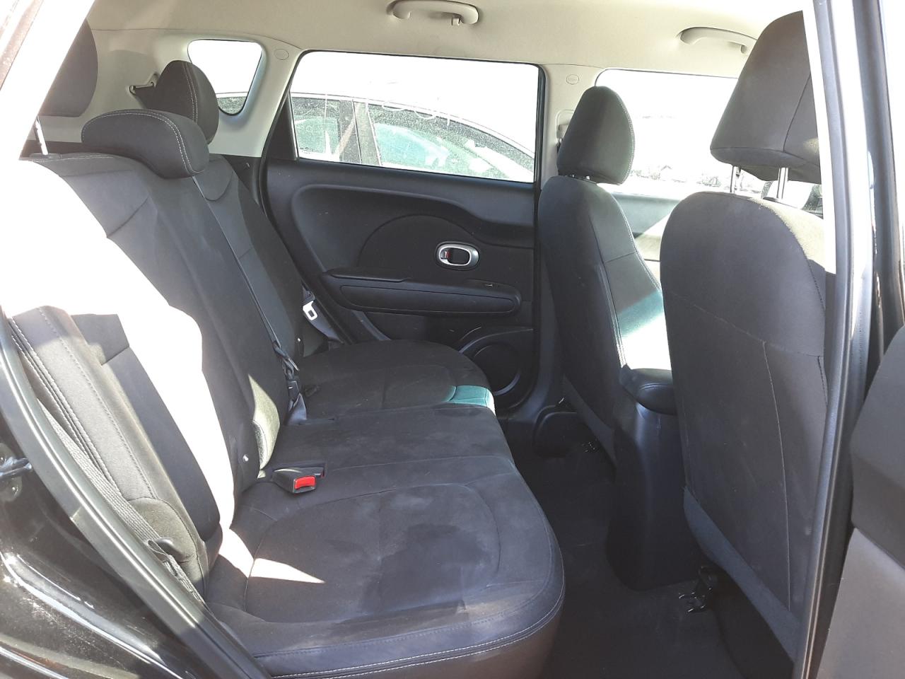 Zdjęcie 6 z aukcji – 2017 KIA SOUL z VIN KNDJN2A22H7498397