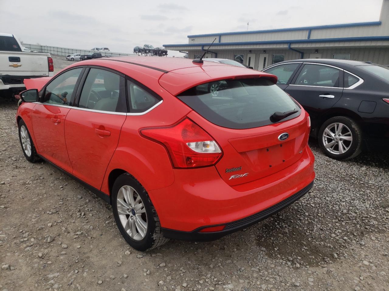 Photo 3 from auction – 2012 FORD FOCUS SEL with VIN 1FAHP3M27CL157268