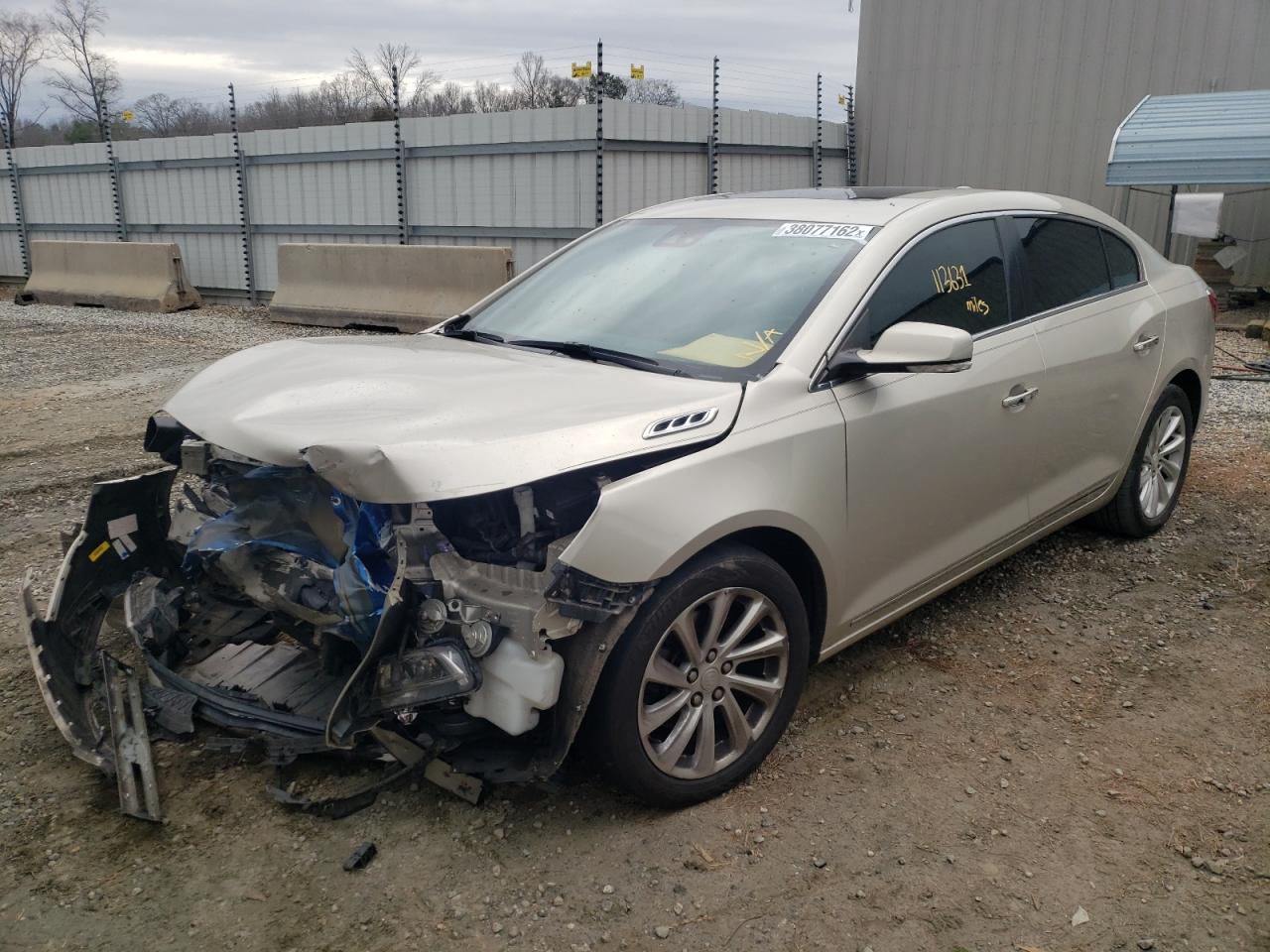 Photo 2 from auction – 2015 BUICK LACROSSE with VIN 1G4GB5G34FF167565