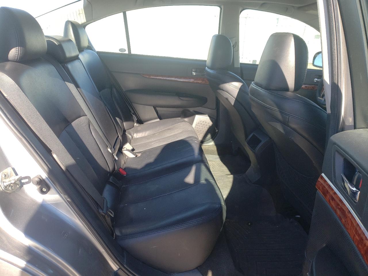 Foto 6 de la subasta – 2011 SUBARU LEGACY 2.5 con VIN 4S3BMBK68B3249562