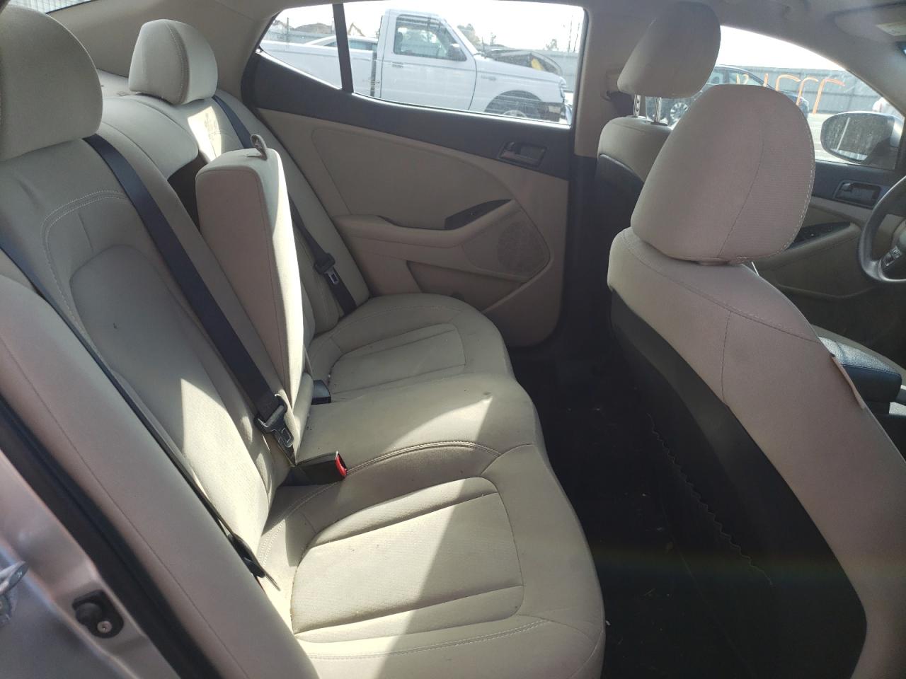 Photo 6 from auction – 2011 KIA OPTIMA LX with VIN KNAGM4A71B5148764