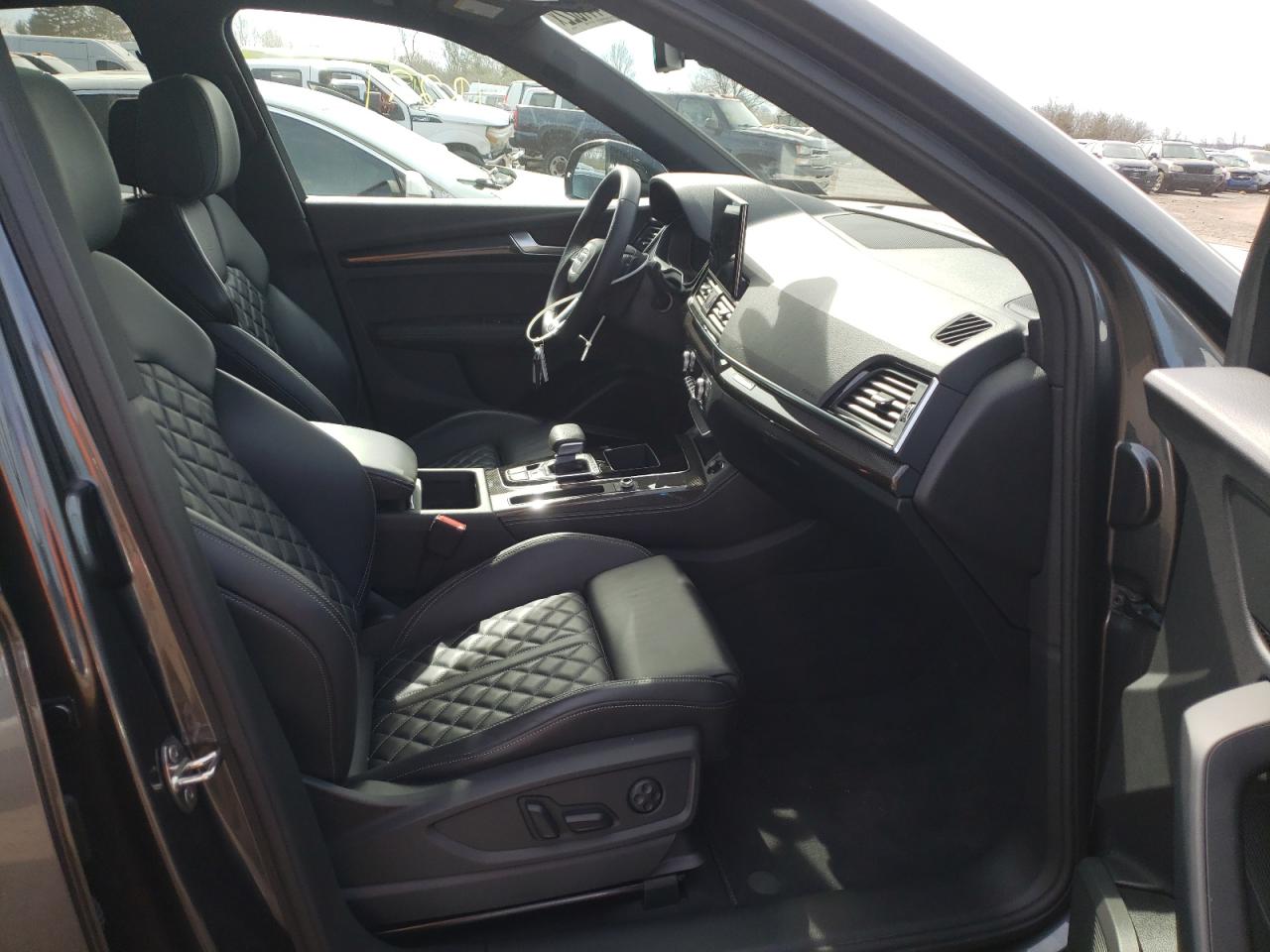 Photo 5 from auction – 2021 AUDI SQ5 PREMIU with VIN WA1B4AFY3M2000904