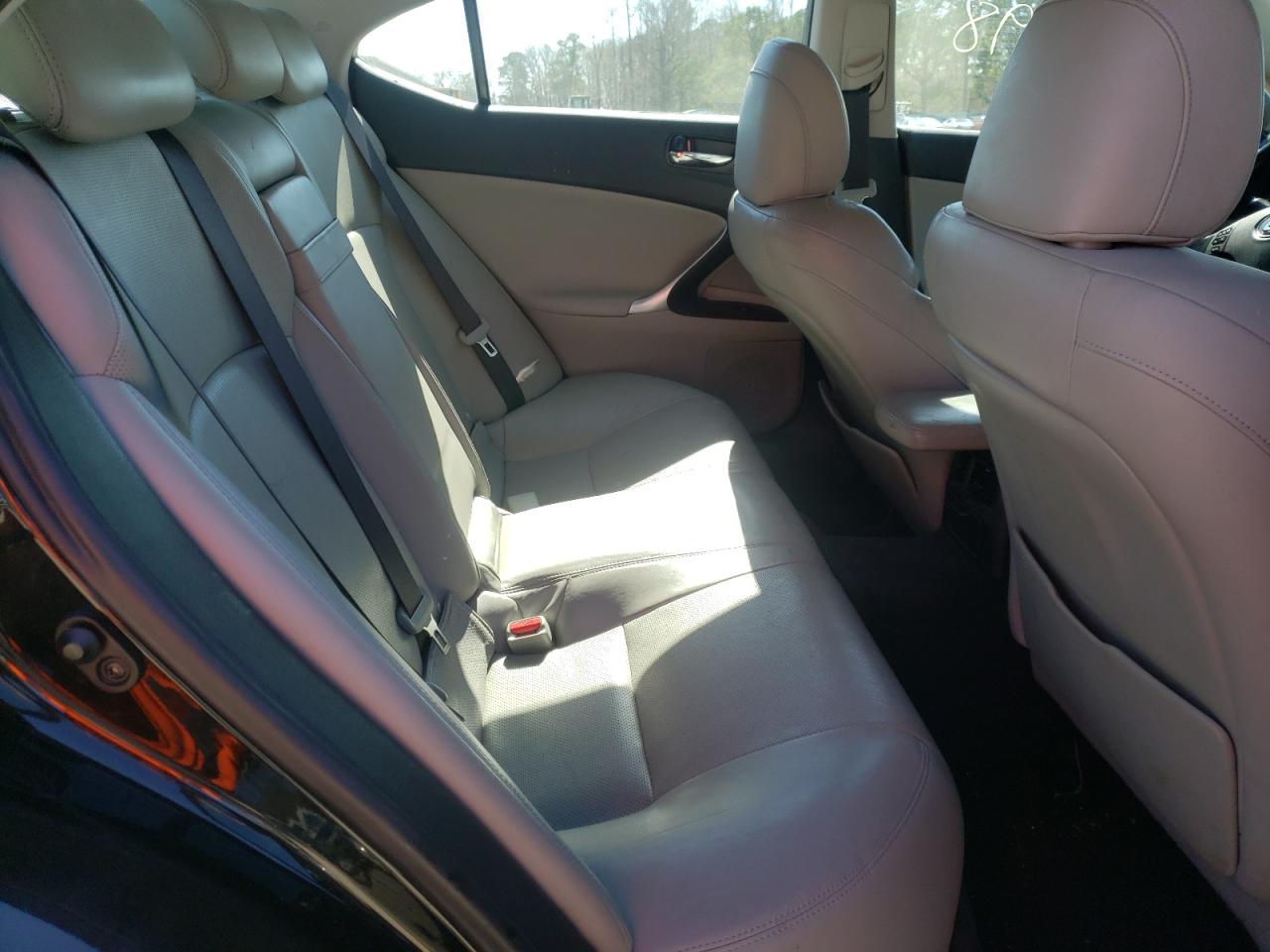 Photo 6 from auction – 2007 LEXUS IS 250 with VIN JTHCK262X75014222