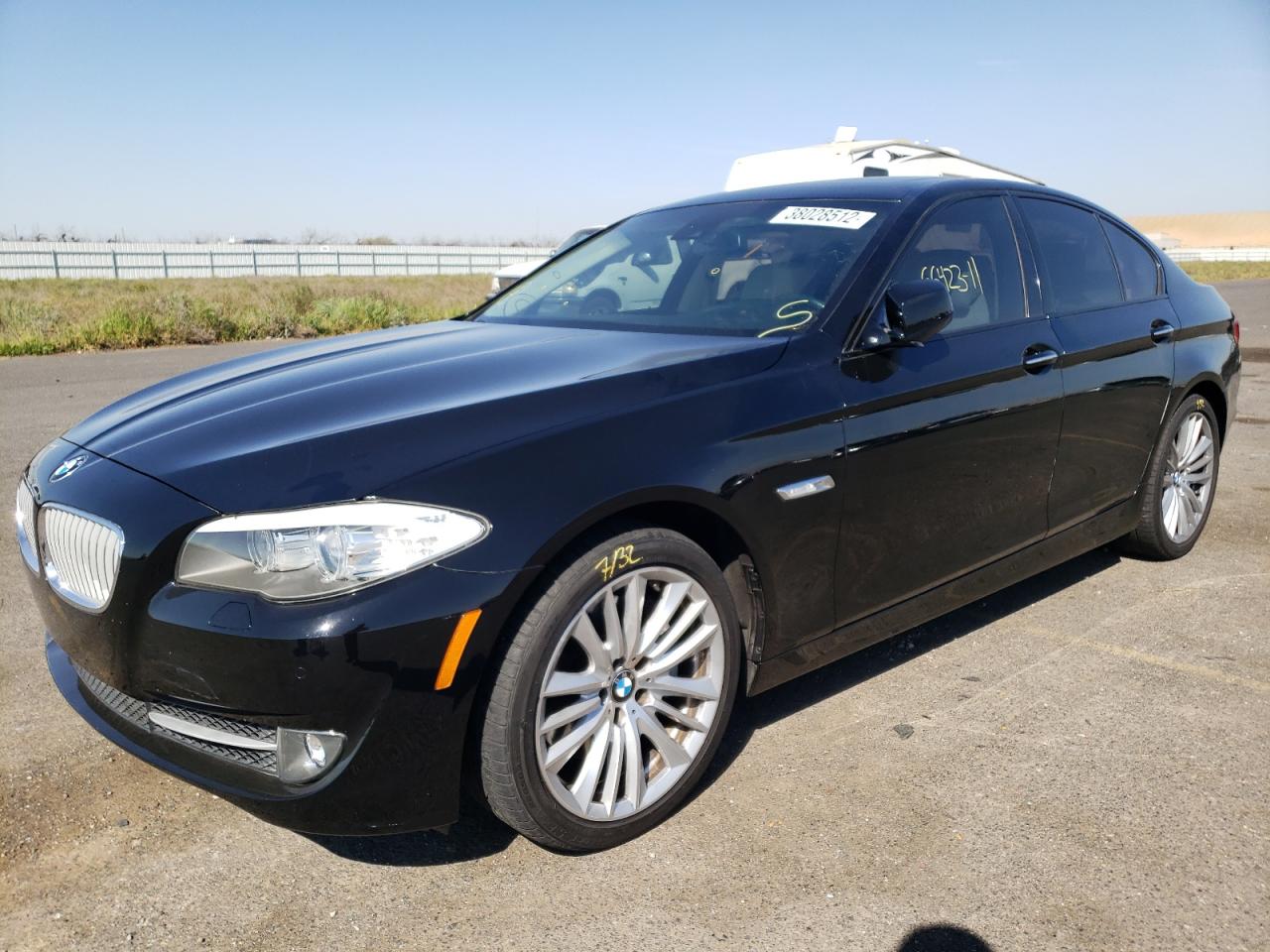 Photo 2 from auction – 2011 BMW 550 I with VIN WBAFR9C50BC617411