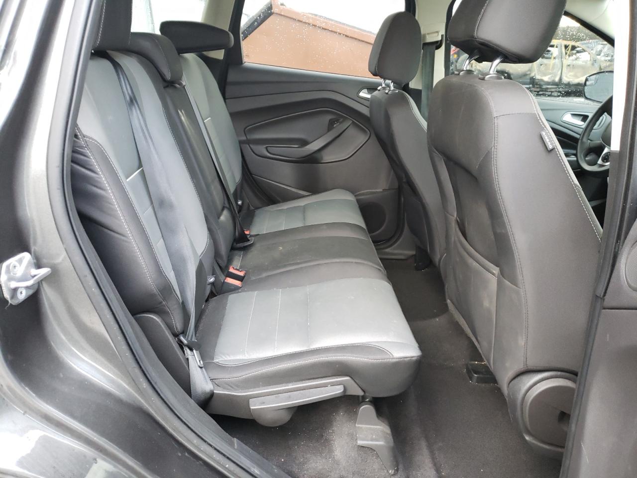 Photo 6 from auction – 2015 FORD ESCAPE SE with VIN 1FMCU9G90FUC83667
