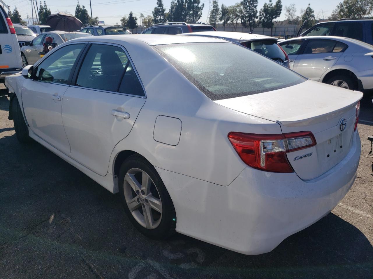 Photo 3 from auction – 2014 TOYOTA CAMRY L with VIN 4T1BF1FKXEU802489