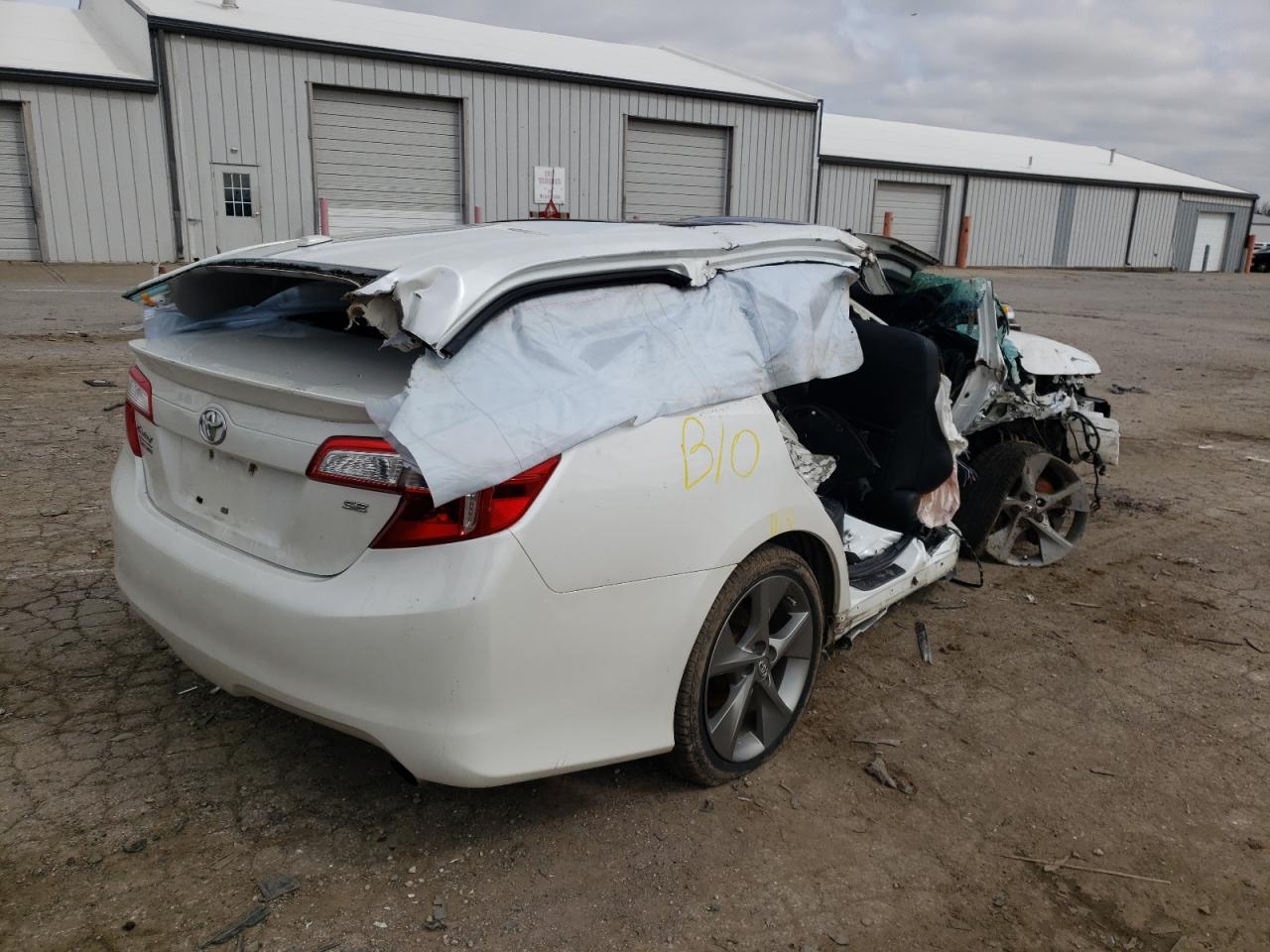 Photo 4 from auction – 2012 TOYOTA CAMRY BASE with VIN 4T1BF1FK4CU631560