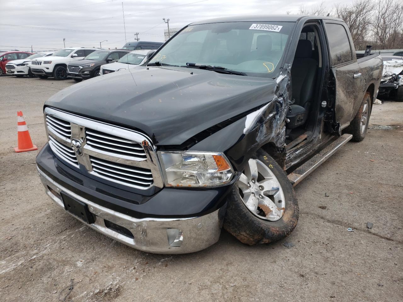 صورة رقم 2 من المزاد - 2015 RAM 1500 SLT مع VIN 1C6RR7LM1FS707486