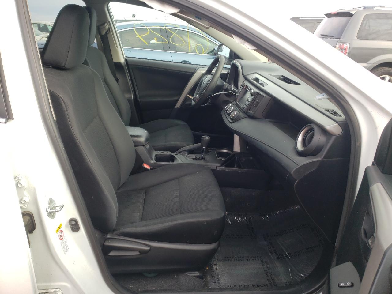 Photo 5 from auction – 2017 TOYOTA RAV4 LE with VIN 2T3BFREV4HW620339